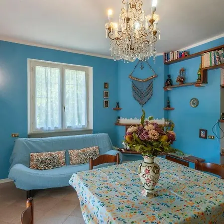 Glicine Con Piscina E Camino Ad Apecchio, Marche Apecchio