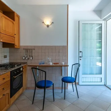 Glicine Con Piscina E Camino Ad Apecchio, Marche