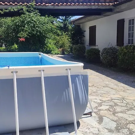 Glicine Con Piscina E Camino Ad Apecchio, Marche Villa