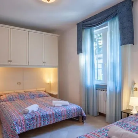 Glicine Con Piscina E Camino Ad Apecchio, Marche Villa