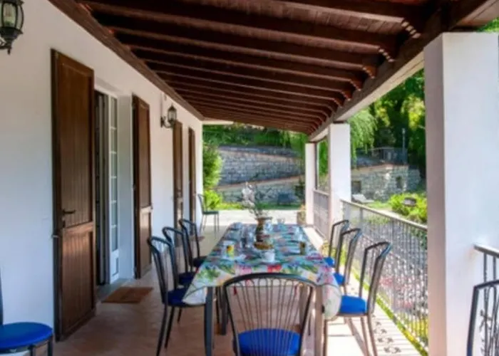 Villa Glicine Con Piscina E Camino Ad Apecchio, Marche