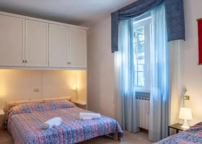 Glicine Con Piscina E Camino Ad Apecchio, Marche Villa